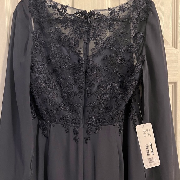 Azazie Mother if the Bride/formal dress - Picture 2 of 5